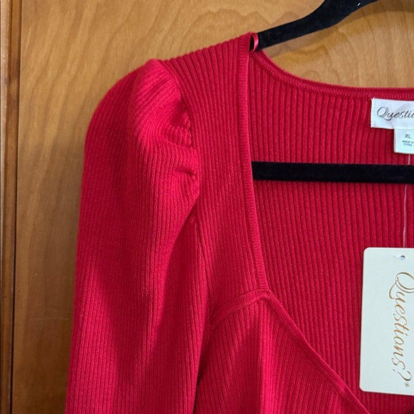 Questions Women's Ribbed Blouse - Picture 5 of 6